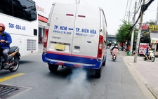 Giảm khí thải xe xăng: Cấm xe theo khu vực hay hạn chế mua xe mới?