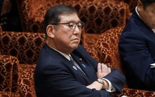 Ông Trump nói 'bạn bè nhiều khi còn tệ hơn kẻ thù', Thủ tướng Nhật Bản bất bình