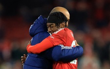 Cầu thủ cũ cho Man United nếm mùi cay đắng