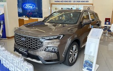 Tin tức giá xe: Ford Territory giảm 70 triệu đồng tại đại lý, xe VIN 2025 rẻ hơn Mazda CX-5 VIN 2024