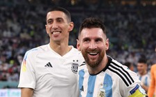 Đồng đội thân Messi bị điều tra tội cá cược