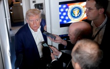 Ông Trump nói 'tôn trọng' Tòa án tối cao, đưa người bị trục xuất nhầm quay lại Mỹ
