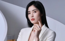 Nữ cầu thủ đẹp nhất Trung Quốc đóng phim Châu Tinh Trì