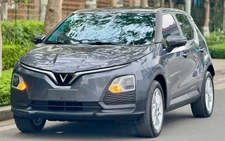 Gần 400 người Việt mua xe VinFast mỗi ngày