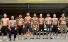 Bắt 9 người cho vay lãi nặng, thu giữ nhiều súng đạn