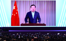 Quan chức Trung Quốc: 'Hãy để nông dân Mỹ than khóc trước nền văn minh 5.000 năm'