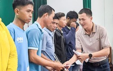 Thoát nghèo nhờ nuôi bò, heo từ vốn ưu đãi Tiếp sức nhà nông