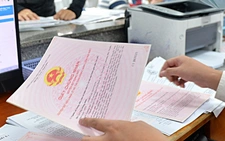 Sắp tới mua bán nhà đất có phải công chứng?