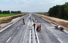 Ngắm cao tốc Bắc - Nam qua Hà Tĩnh trước ngày thông xe kỹ thuật