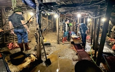 Triệt phá đường dây cung cấp xyanua, thuốc nổ và khai thác vàng trái phép