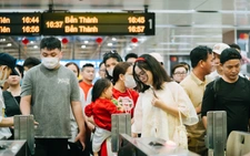 Từ 25-4, metro chạy đến 23h phục vụ lễ 30-4