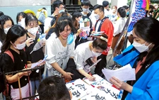 Đầy kinh nghiệm hoạt động vẫn trầy trật tìm việc làm