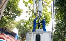 Nhà mạng điều trạm phát sóng di động, tăng tốc độ Internet cho đại lễ 30-4
