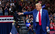 Nền kinh tế Mỹ sẽ thế nào sau khi ông Trump áp thuế?