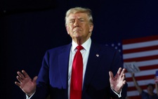 Ông Trump nói đùa muốn làm giáo hoàng