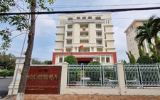Mua bán bất động sản hai giá, lợi bất cập hại