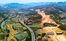 Tin tức sáng 7-4: Đề xuất bố trí 800 tỉ đồng vượt thu ngân sách cho cao tốc Hữu Nghị - Chi Lăng