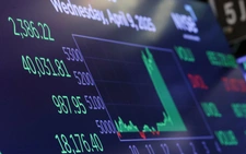 Phố Wall vùng lên sắc xanh, phá mốc tăng 10% sau tuyên bố hoãn thuế 'sốc' của ông Trump