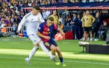Barcelona đòi giải thích sau phát ngôn 'tạ ơn Chúa' của VAR ở El Clasico