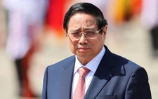 Vietnam PM vows to fight against counterfeits, trade frauds