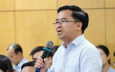 Chúng tôi không biết giải thích với nước ngoài thế nào về 'trường đại học trong đại học'