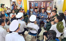 Vượt 2.000 hải lý đến thăm Trường Sa