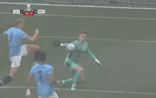 VAR gây tranh cãi khi 'giúp' Crystal Palace vô địch FA Cup