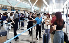 Nhà ga T3 Tân Sơn Nhất: Khách đi nhầm như 'cơm bữa', lòng vòng tìm chỗ gửi ô tô, xe máy