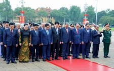 Lãnh đạo Đảng, Nhà nước vào Lăng viếng Chủ tịch Hồ Chí Minh dịp 19-5