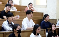 Bộ GD-ĐT giải thích về quy đổi điểm xét tuyển đại học năm 2025