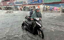 Mây ẩm đang theo gió từ biển vào, cảnh báo mưa dông ở Nam Bộ, TP.HCM