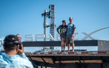 Elon Musk tiến gần ước mơ biến căn cứ SpaceX thành một thành phố?