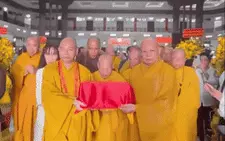 Cung thỉnh xá lợi trái tim Bồ tát Thích Quảng Đức về Việt Nam Quốc Tự