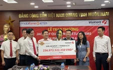Gần 3 triệu tài khoản tham gia xổ số qua điện thoại của Vietlott