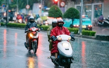 Thời tiết hôm nay 12-6: Mưa rất to ở Trung Bộ, Tây Nguyên; Nam Bộ mưa to