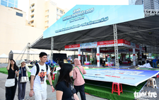 Ho Chi Minh City pedestrian street buzzes with final preparations for cashless day festival