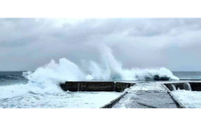 Over 100 tourists stranded on Vietnam’s Ly Son Island due to storm Wutip