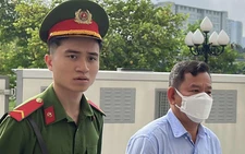 Cựu chủ tịch Quảng Ngãi khai dùng tiền nhận hối lộ từ ông chủ Phúc Sơn để xây nhà tình nghĩa