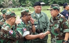 Thủ tướng Paetongtarn và ông Hun Sen nói gì khi thăm biên giới cùng ngày?