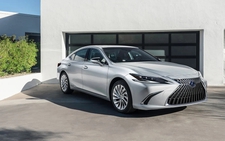 Lexus ES prices in Vietnam cut by $10,000 following new import tax policy