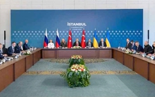Triển vọng hòa bình Nga - Ukraine mù mịt