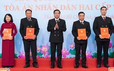 TAND TP.HCM có chánh án và 9 phó chánh án
