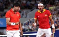 Alcaraz: Nadal là nguồn cảm hứng giúp tôi tạo ra màn ngược dòng 'điên rồ'