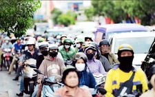 Hà Nội cấm xe máy chạy xăng trong khu vực vành đai 1, TP.HCM thì sao?