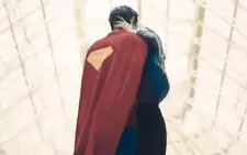 Tại sao Ấn Độ cắt cảnh hôn của Superman nhưng vẫn duyệt cảnh cưỡng hiếp phụ nữ?