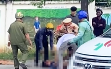 Hai vợ chồng thiệt mạng sau va chạm với xe bán tải, con gái thoát chết ở phường Bình Dương