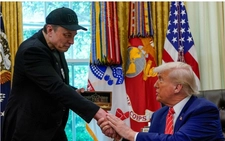 Tin tức thế giới 2-7: 'Khẩu chiến' hai ông Trump - Musk vẫn nóng; Ông Putin điện đàm ông Macron