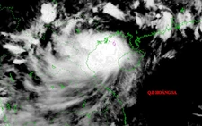 Bão số 3 Wipha bất ngờ ít di chuyển, đang mạnh lên
