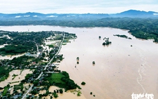 5 communes in north-central Vietnam remain isolated after floods triggered by storm Wipha