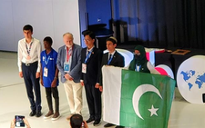 Vietnamese student honored with global ‘STEM for All’ award at International Physics Olympiad